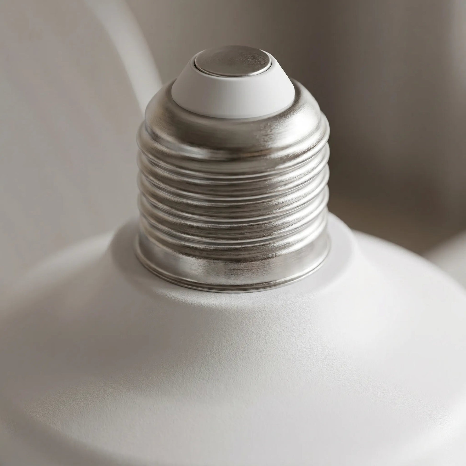 Aeroluxe | Einschraubbarer Deckenventilator mit LED 2