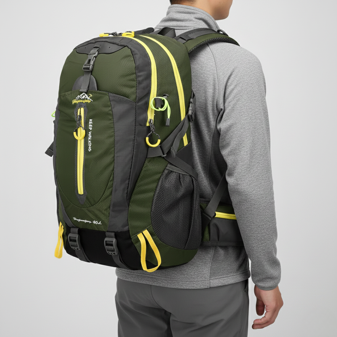 Camp Basel | Wasserfester Laptop Rucksack 40 Liter 10