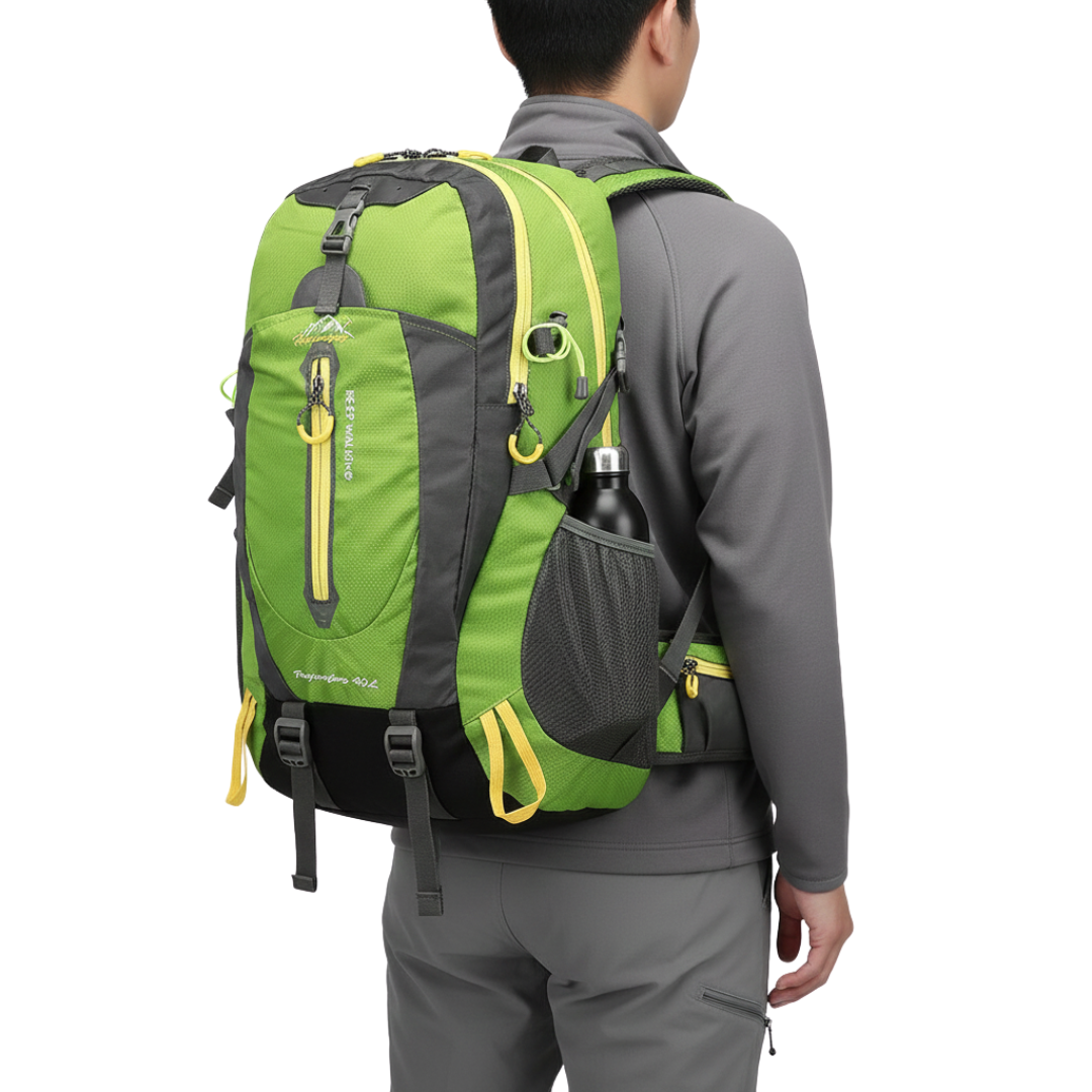 Camp Basel | Wasserfester Laptop Rucksack 40 Liter 5