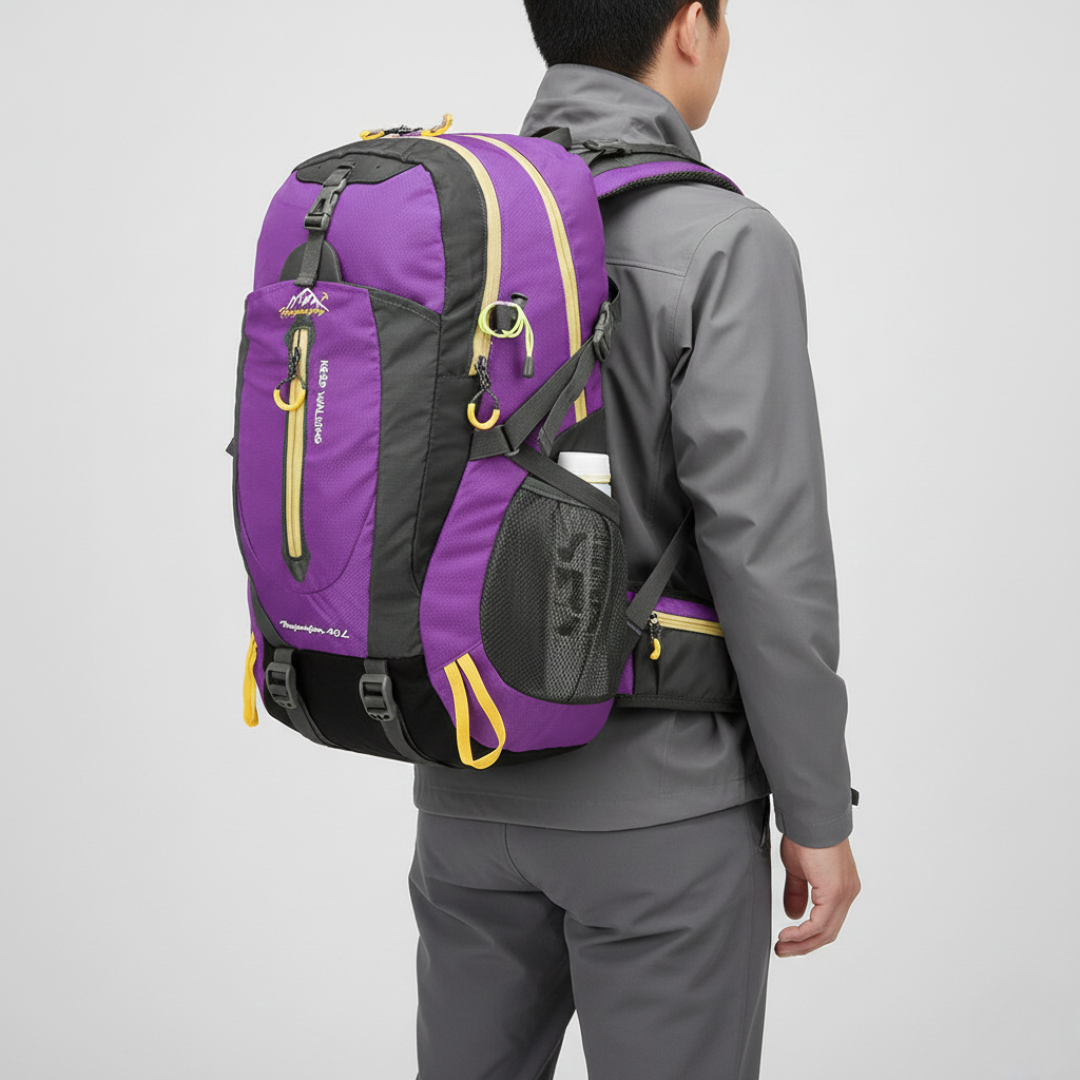 Camp Basel | Wasserfester Laptop Rucksack 40 Liter 7
