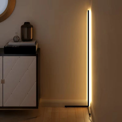 Dimmbare LED-Stehlampe | Ecklicht für stimmungsvolles Ambiente 1