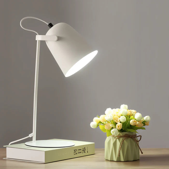 Erion | Moderne LED-Tischlampe für Schreibtisch und Nachttisch 5
