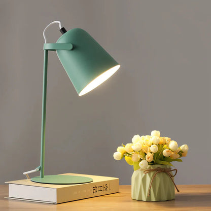Erion | Moderne LED-Tischlampe für Schreibtisch und Nachttisch 6