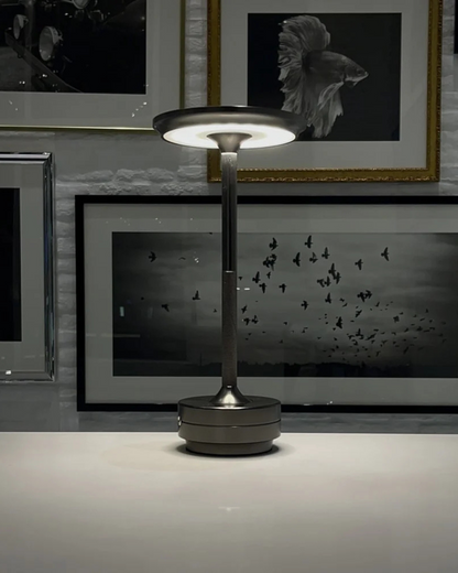 Lumivelle | Skulpturale LED-Tischlampe 4