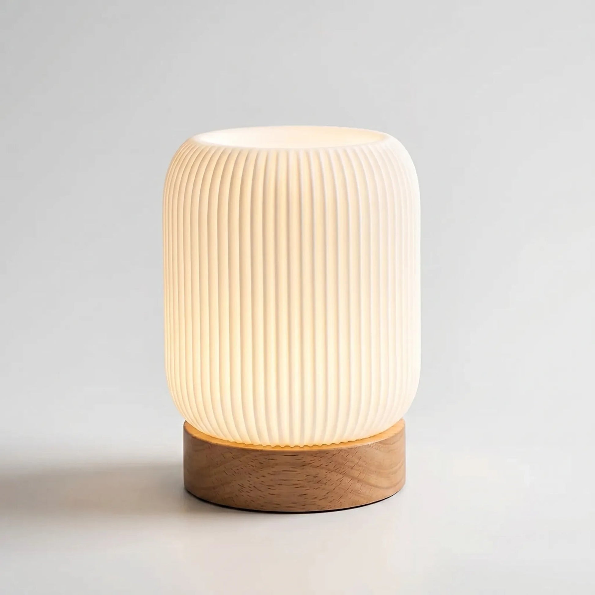 Lumvara | Kabellose Nachttischlampe mit Touch-Steuerung 1