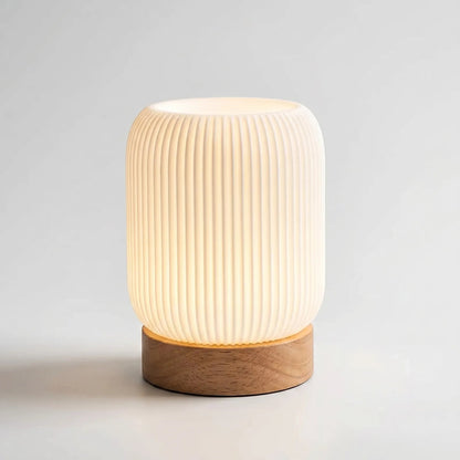 Lumvara | Kabellose Nachttischlampe mit Touch-Steuerung 1
