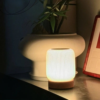 Lumvara | Kabellose Nachttischlampe mit Touch-Steuerung 3