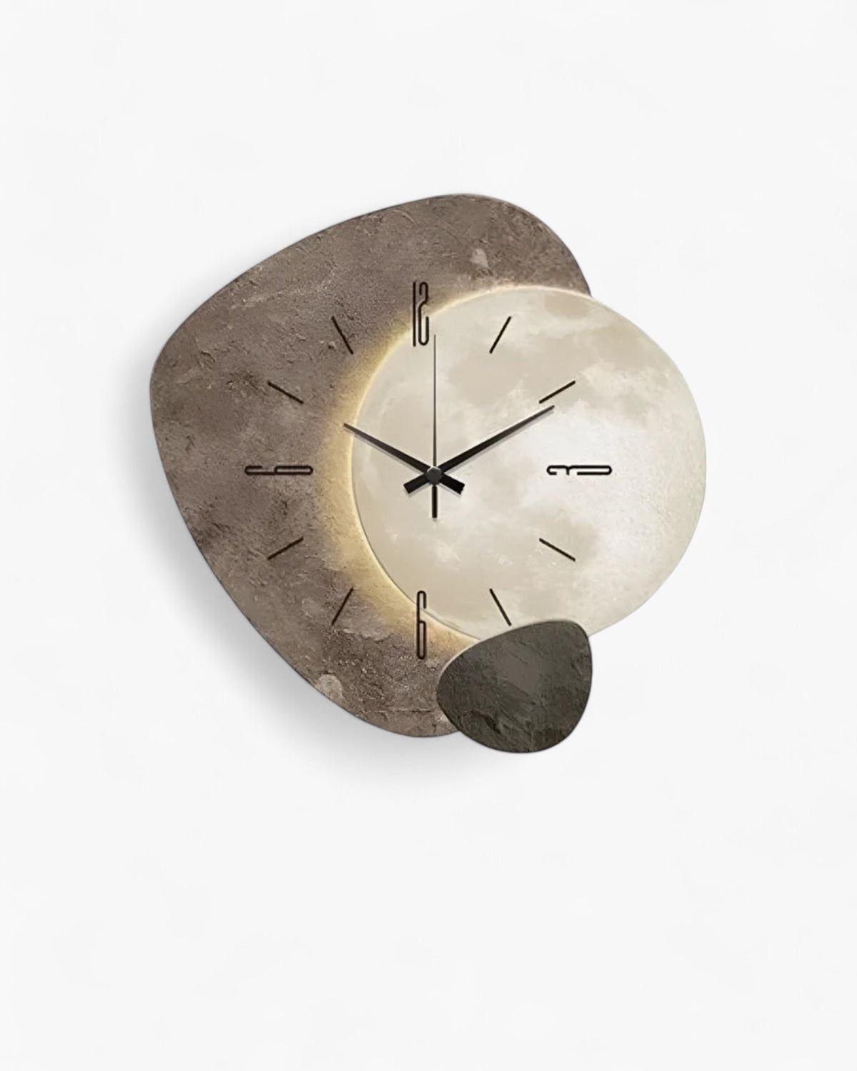 Lunorva | Organisch geformte Wanduhr mit Mondmotiv 4